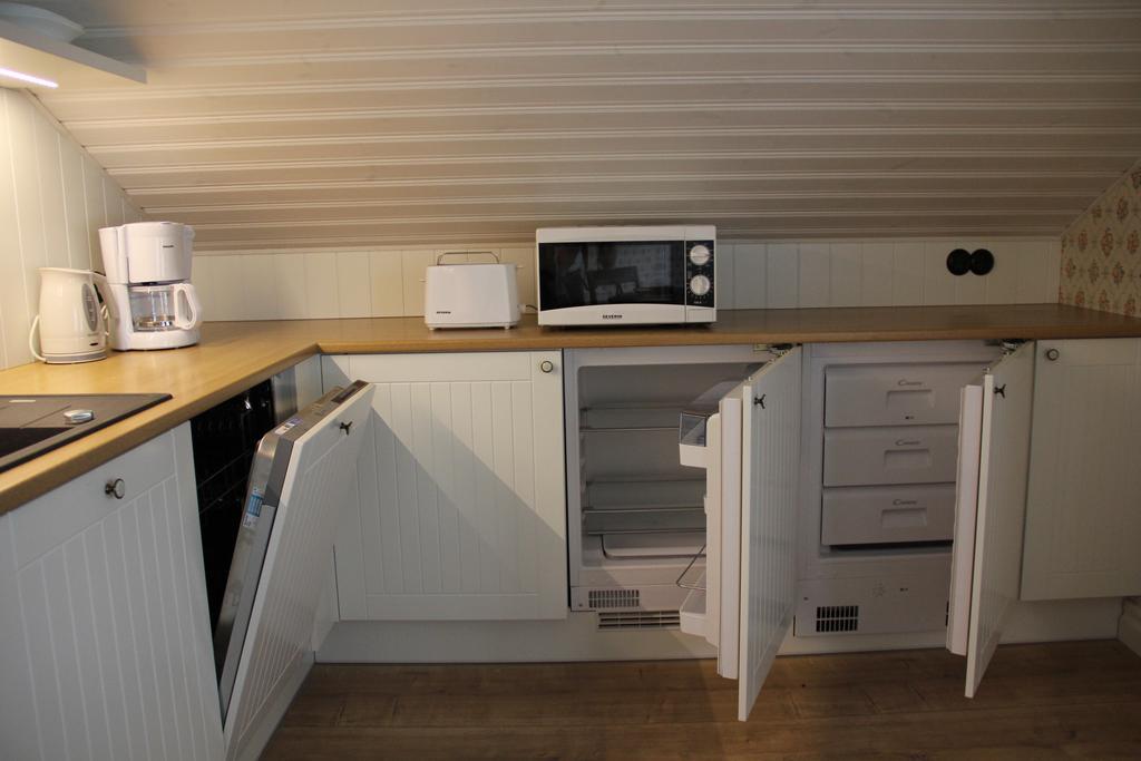 Pargimaja Apartments Kuressaare Zimmer foto